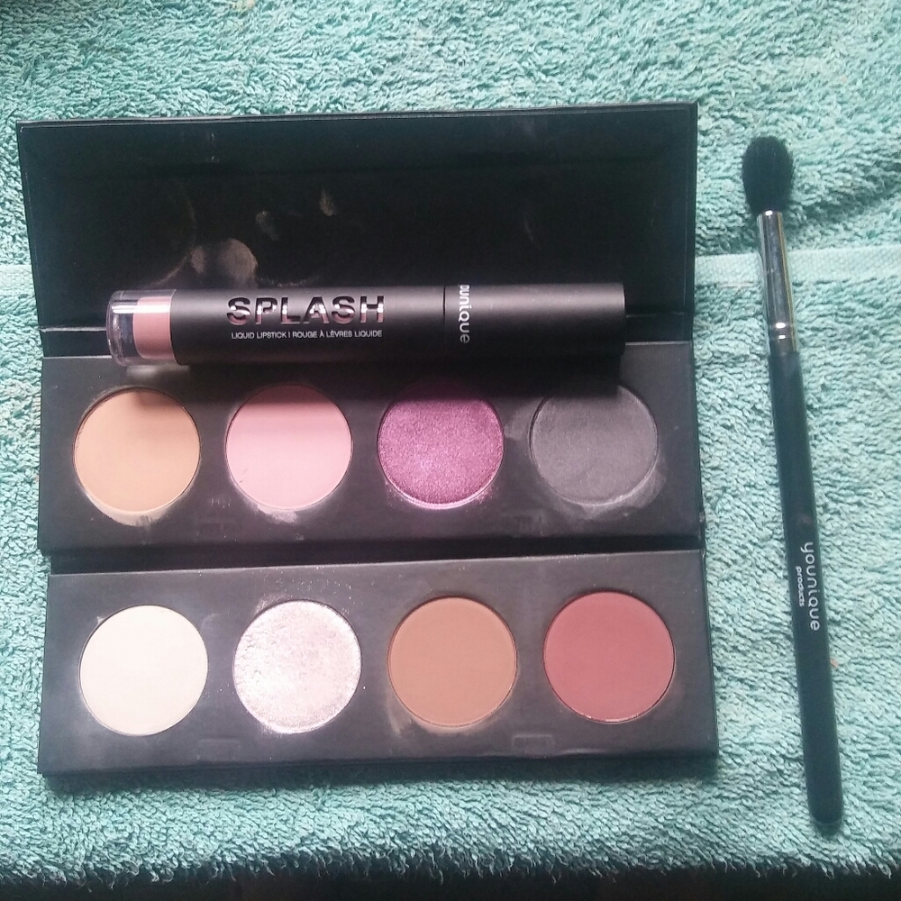 Younique lot